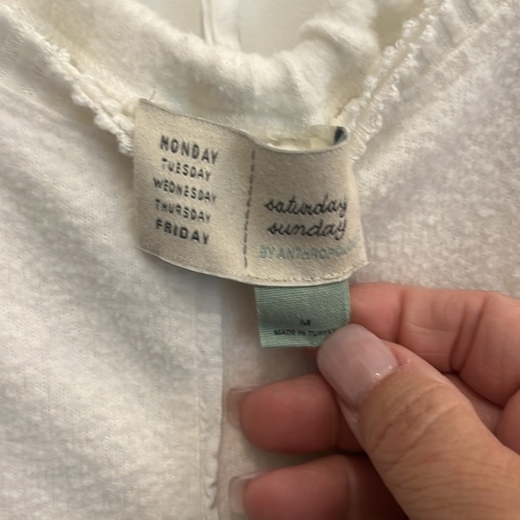 Anthropologie Women’s Slouchy Distressed Cozy Cream Sweater Size M - Picture 7 of 8